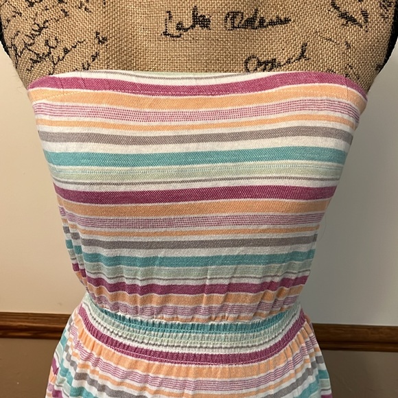 O’Neill Dress - Picture 2 of 7